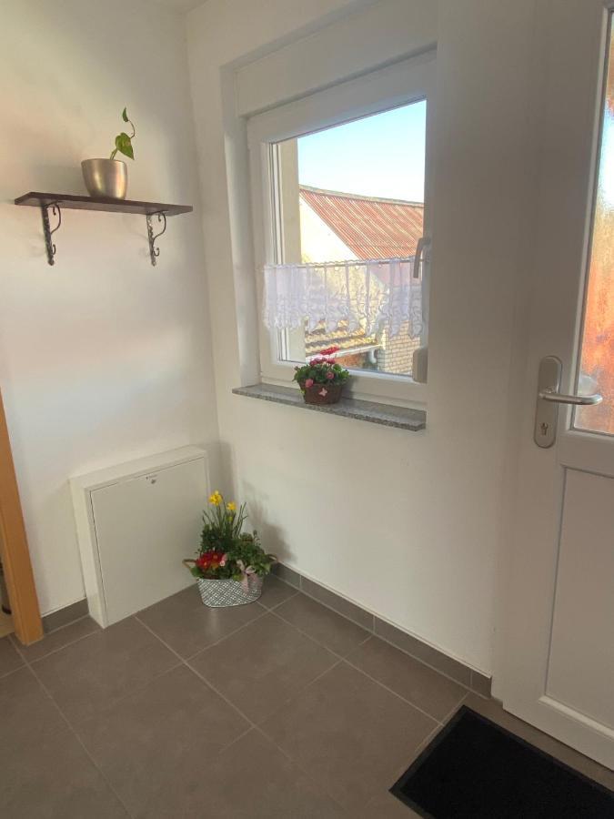 Schoen Moeblierte Wohnung In Genthin/ Ot Tucheim Extérieur photo